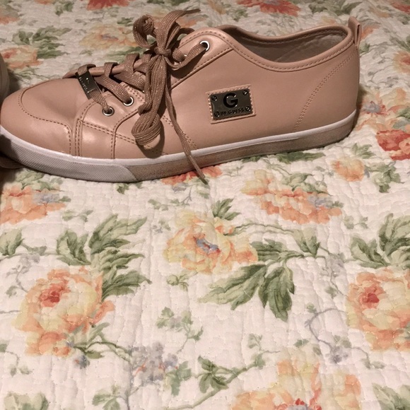 COPY - Guess sneakers size 11 very good used condition - Picture 7 of 7